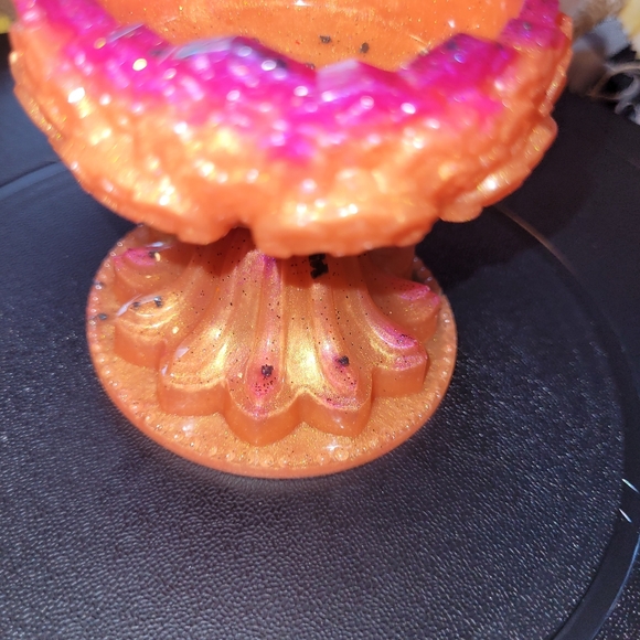 🕯Handcrafted Resin Candle Holder🕯 - Picture 8 of 11